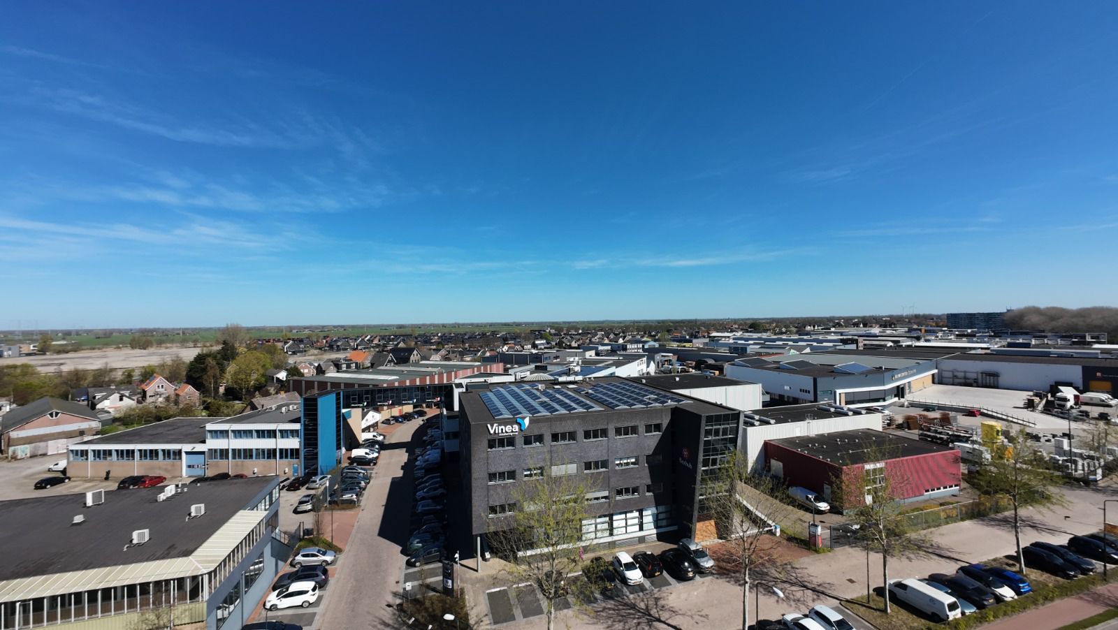 Hoofdsponsor LED-scherm: Vinea Installatiegroep