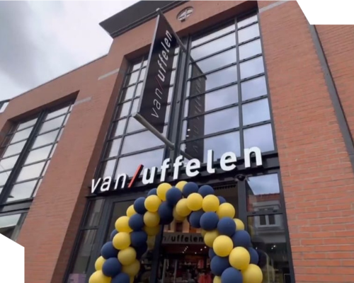 Van Uffelen Mode nieuwe kledingpartner staf Merwede/Multiplaat